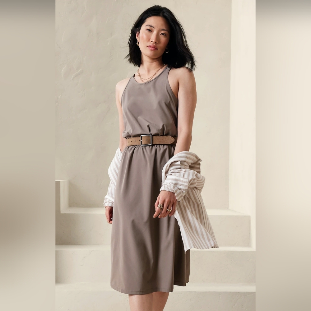 NWT Banana Republic Taupe Active Racerback Dress (Size Medium)
